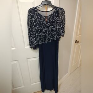 Elegant beautiful navy blue dress with diamond applique design (L)MSK like New